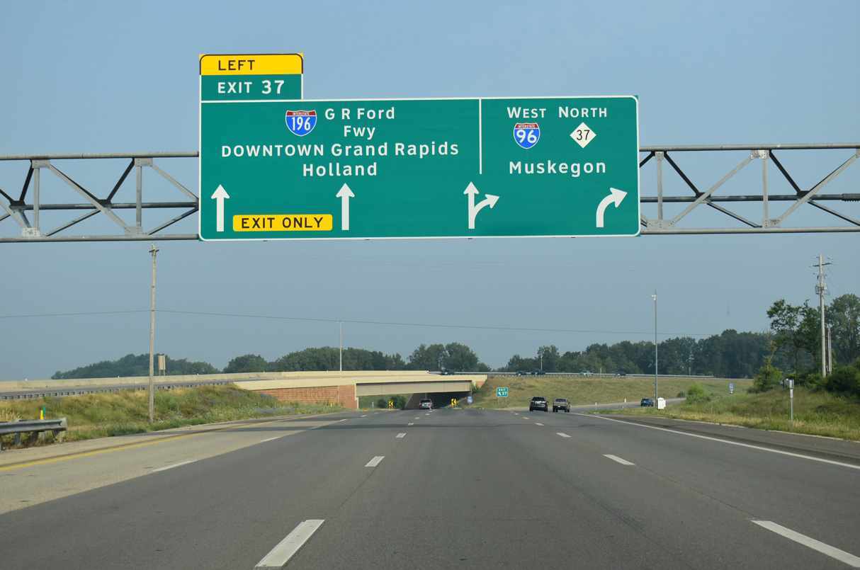 I-96/M-37 West at Interstate 196 in Grand Rapids, MI