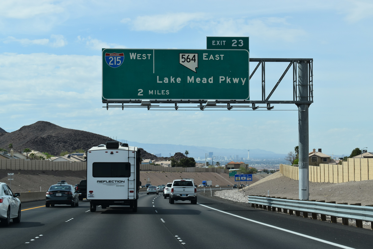 I-11/US 93-95 one mile ahead of the Henderson Bowl interchange.