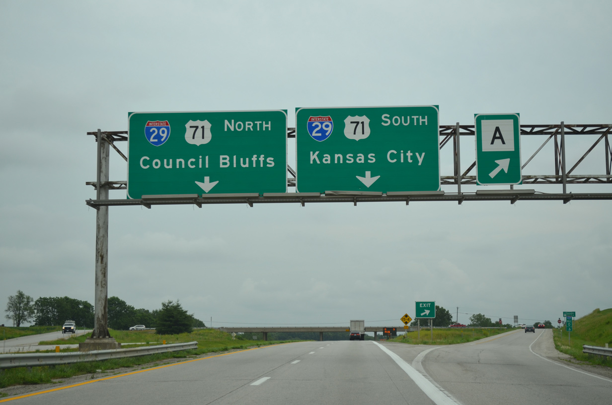 I-229 south at I-29/US 71 - St. Joseph, MO
