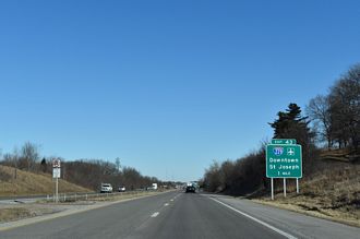 I-29/US 71 north at I-229 - St. Joseph, MO