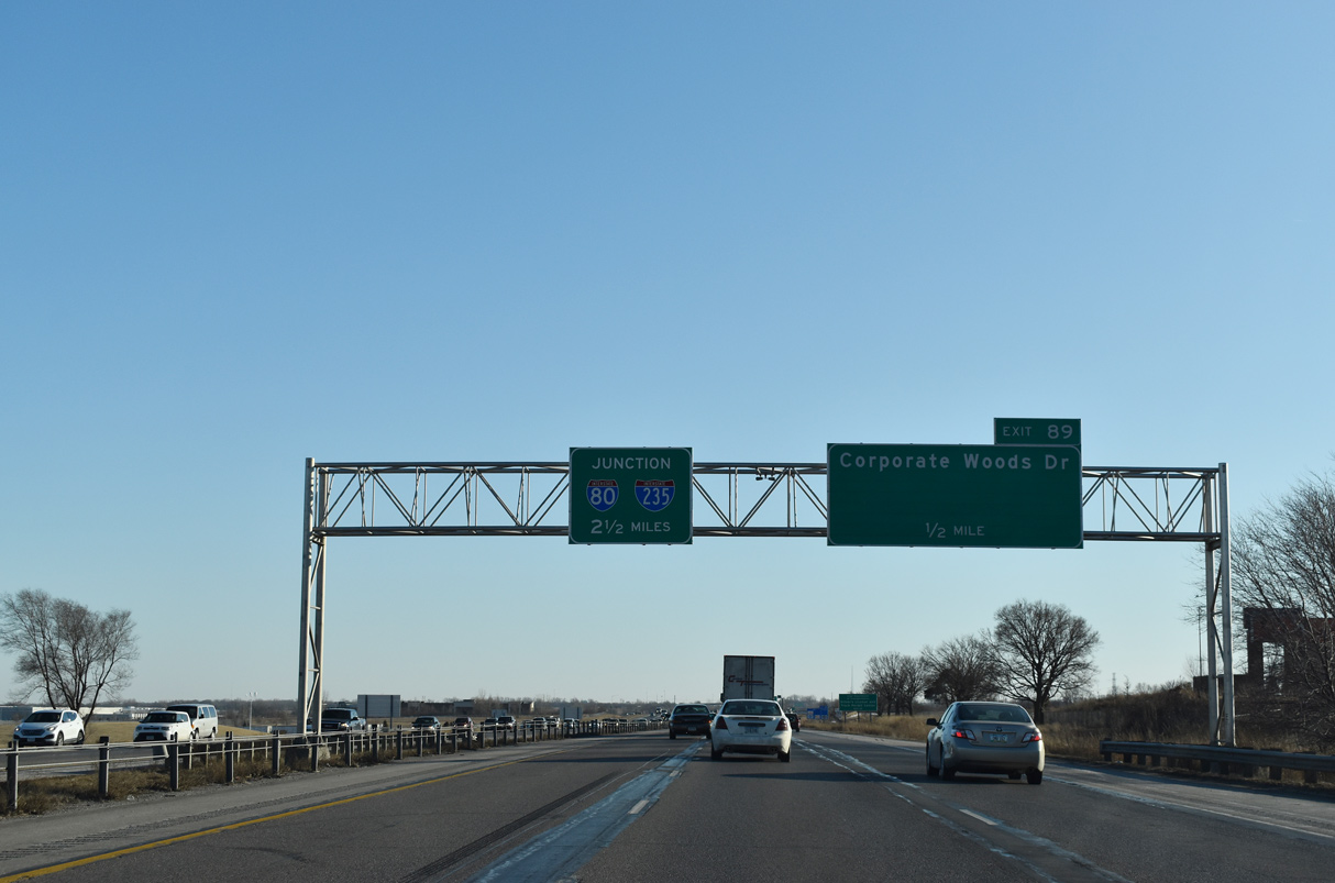I-35 south at I-80/235 - Ankeny, IA