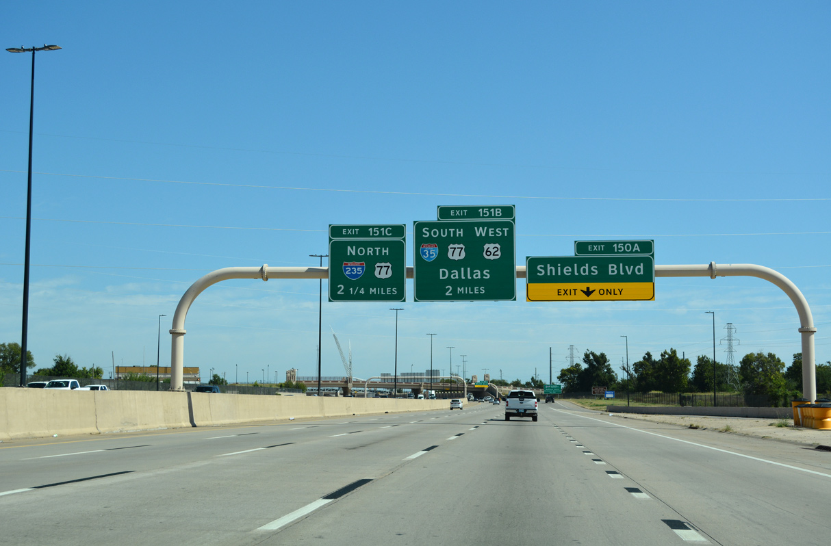 I-40 east at I-35/235-US 62/77 - Oklahoma City, OK