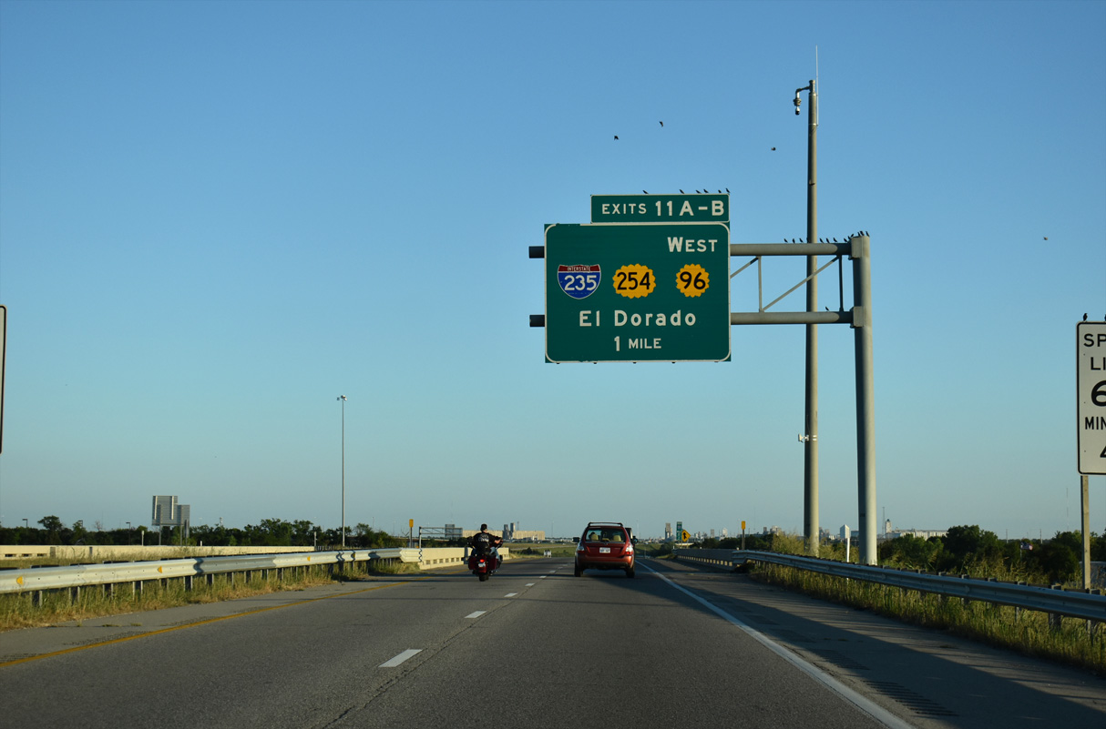 I-135/US 81/K-15 south at I-235/K-96-254 - Park City, KS