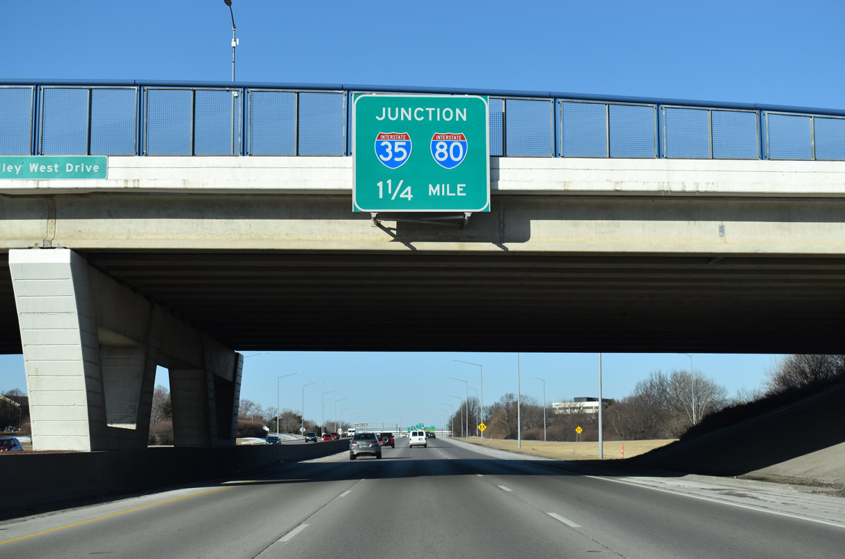 I-235 west at I-35/80 - West Des Moines, IA
