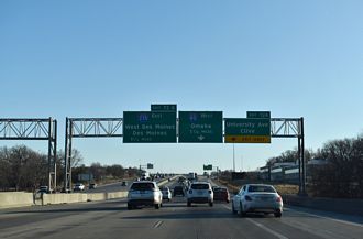 I-35/80 south at I-235 - Clive, IA