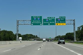 I-35 north ahead of the Southwest Mixmaster Interchange in West Des Moines, IA