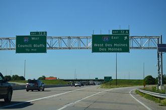 I-35 north at I-80/235 - West Des Moines, IA