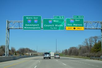 I-35 north at I-80/235 - West Des Moines, IA