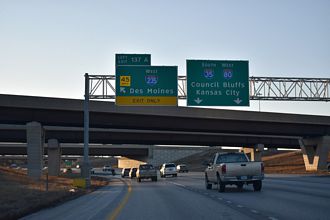 I-80 west at I-35/235 - Ankeny, IA