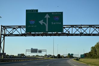 I-135/US 81 north at I-235 - Wichita, KS