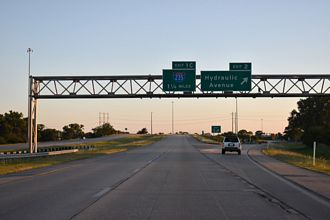 I-135/US 81 south at I-235 - Wichita, KS
