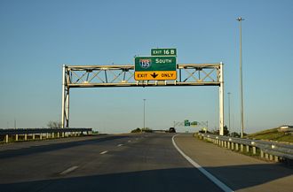 I-235/K-96 north at I-135/US 81/K-254 - Wichita, KS