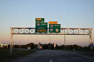 I-235 south at I-135/US 81 - Wichita, KS