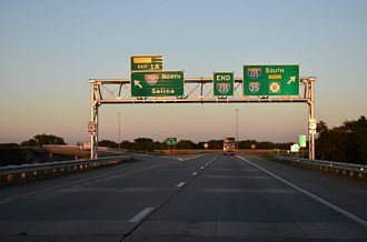 I-235 south at I-135/US 81 - Wichita, KS