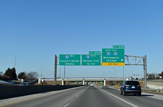 I-235 west at I-35/80 - West Des Moines, IA
