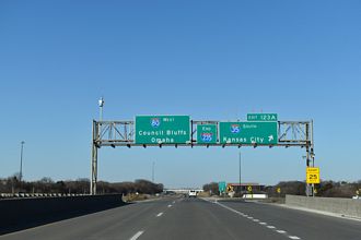 I-235 west at I-35/80 - West Des Moines, IA