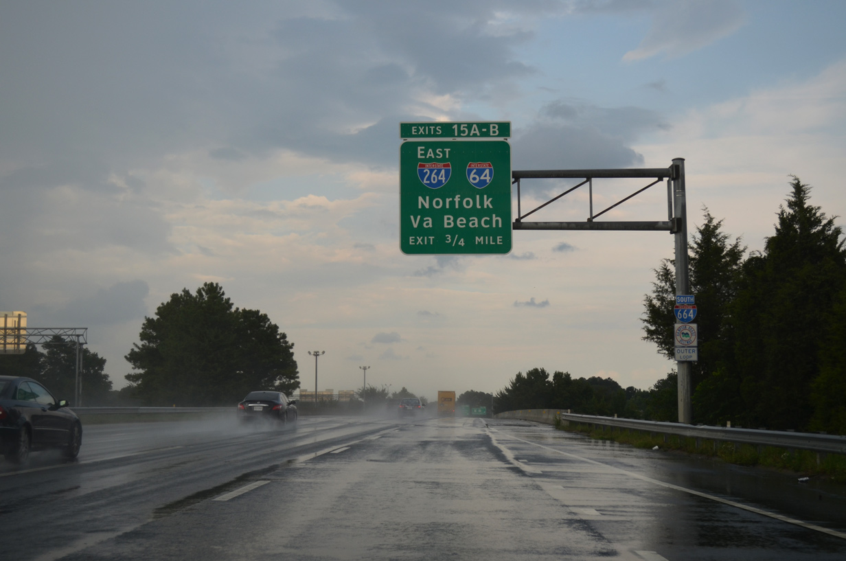 I-664 south at I-64/264 - Bowers Hill, VA