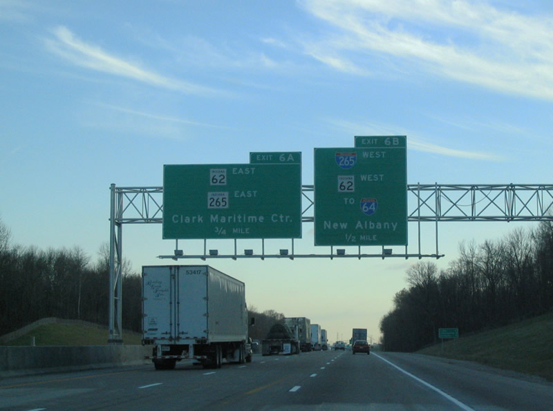 I-65 south at I-265/SR 62 - Clarksville, IN