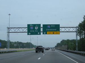 I-271 north at I-90 - Willoughby Hills, OH