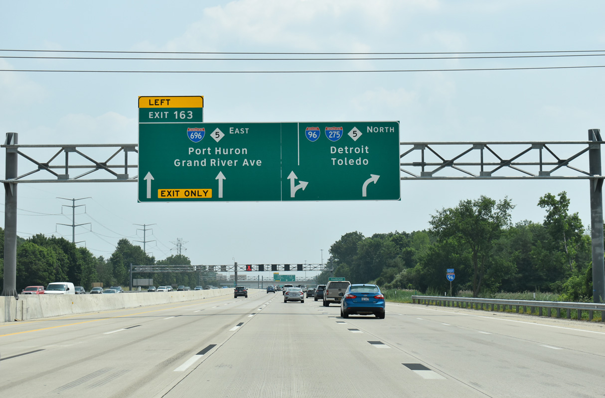 I-96 East at I-275/696-M-5 in Novi, Michigan