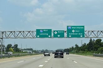 I-96/275 north at I-696/M-5 - Farmington Hills, MI