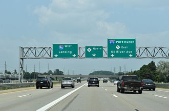 I-96/275 north at I-696/M-5 - Farmington Hills, MI