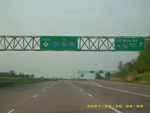 M-5 south at I-96/275/696 - Novi, MI