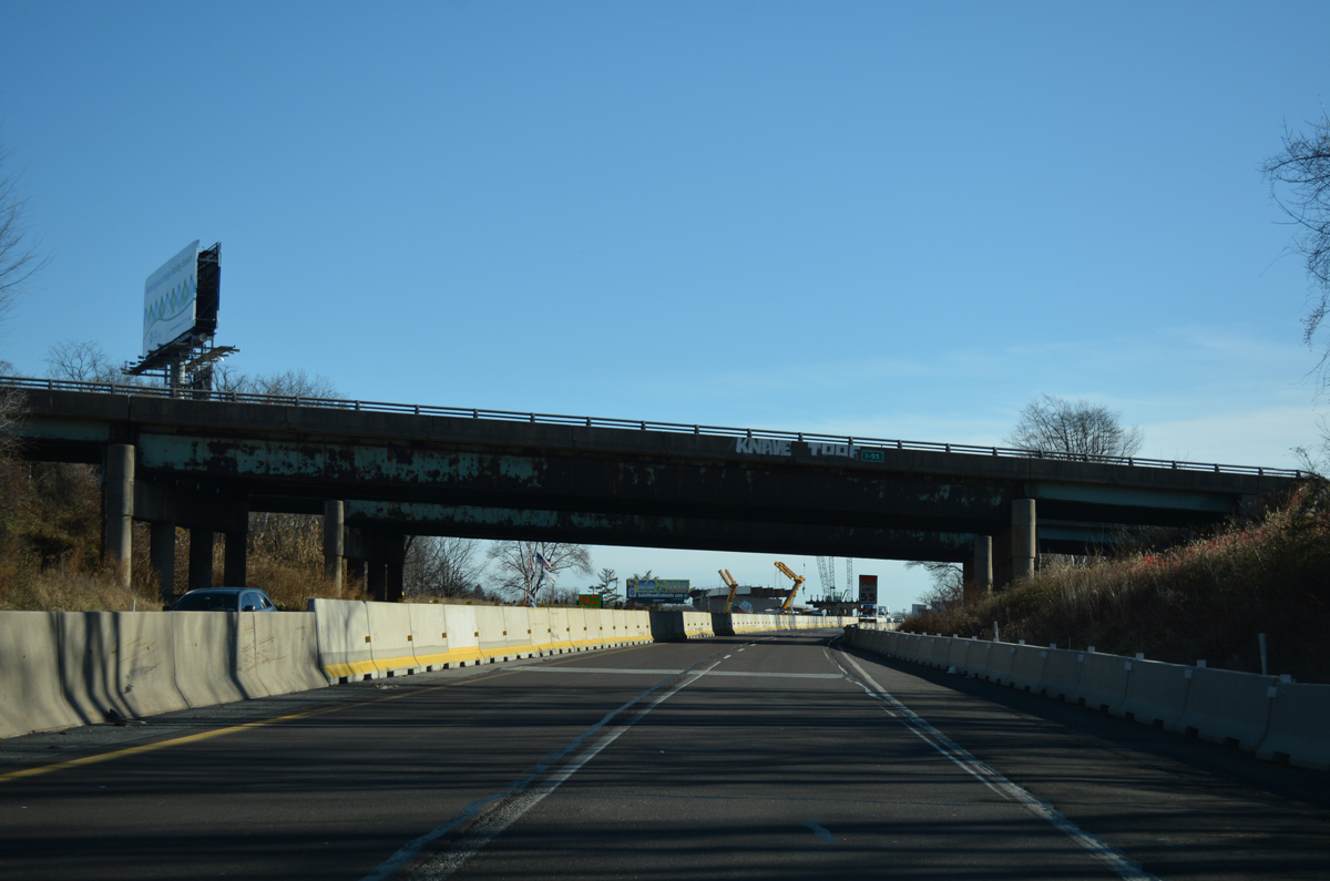 I-276/PA Turnpike east at I-95 - Levittown