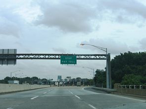PA Turnpike east at Delaware River Turnpike Toll Bridge