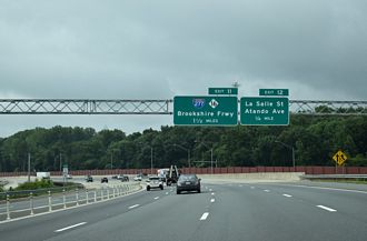 I-77/US 21 south 1.5 miles ahead of I-277/NC 16 in Charlotte, NC