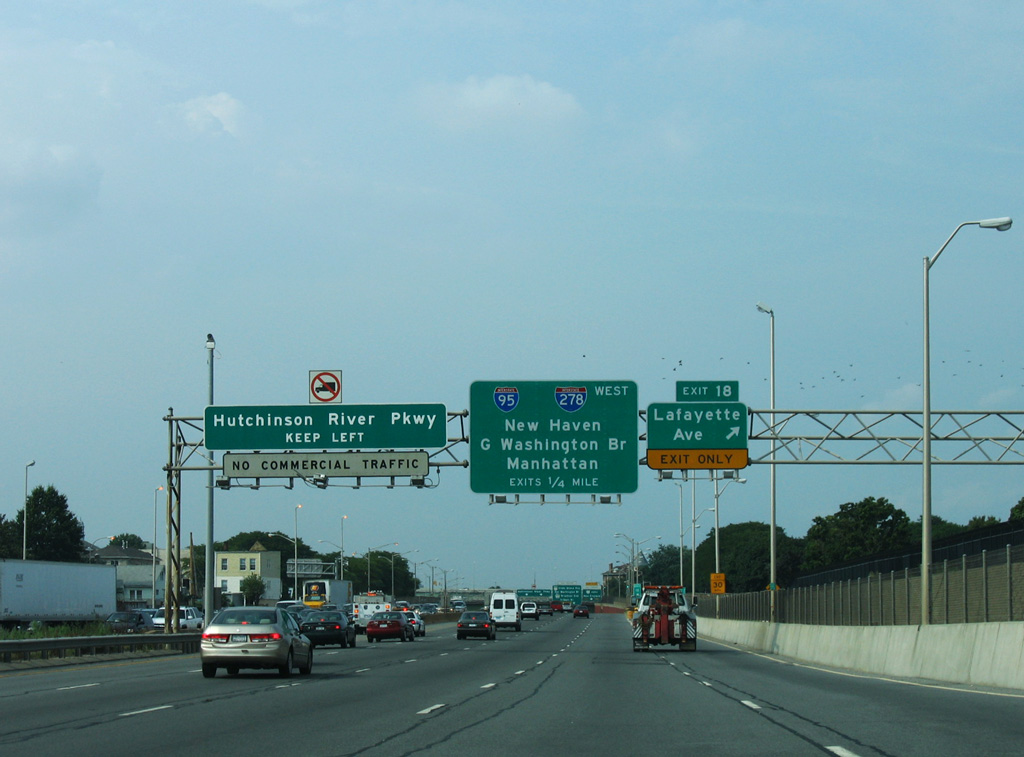 I-678 north at Bruckner Interchange - 2005