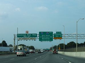I-678 north at Bruckner Interchange - 2005