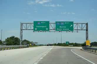 I-74/IL 110 west at I-80/280 - Colona