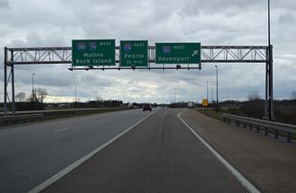 I-80 west at I-74/280-IL 110 - Colona