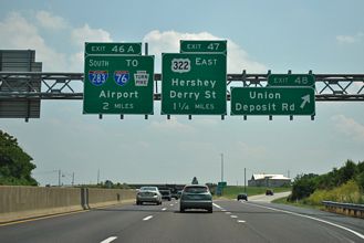 I-83/US 322 south at I-283 - Paxton Twp, PA
