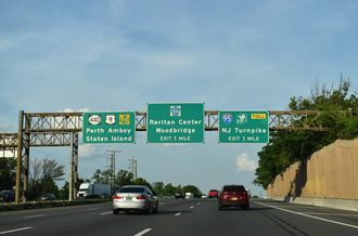 I-287 south at I-95/NJ Tpk/Route 440 - Edison, Twp
