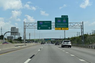 I-190 south at I-290 - Tonawanda, NY