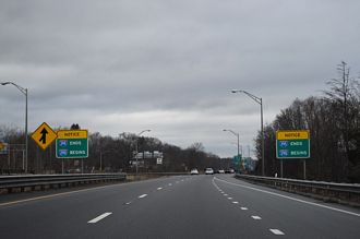 End signs for I-395 north in Auburn, MA.