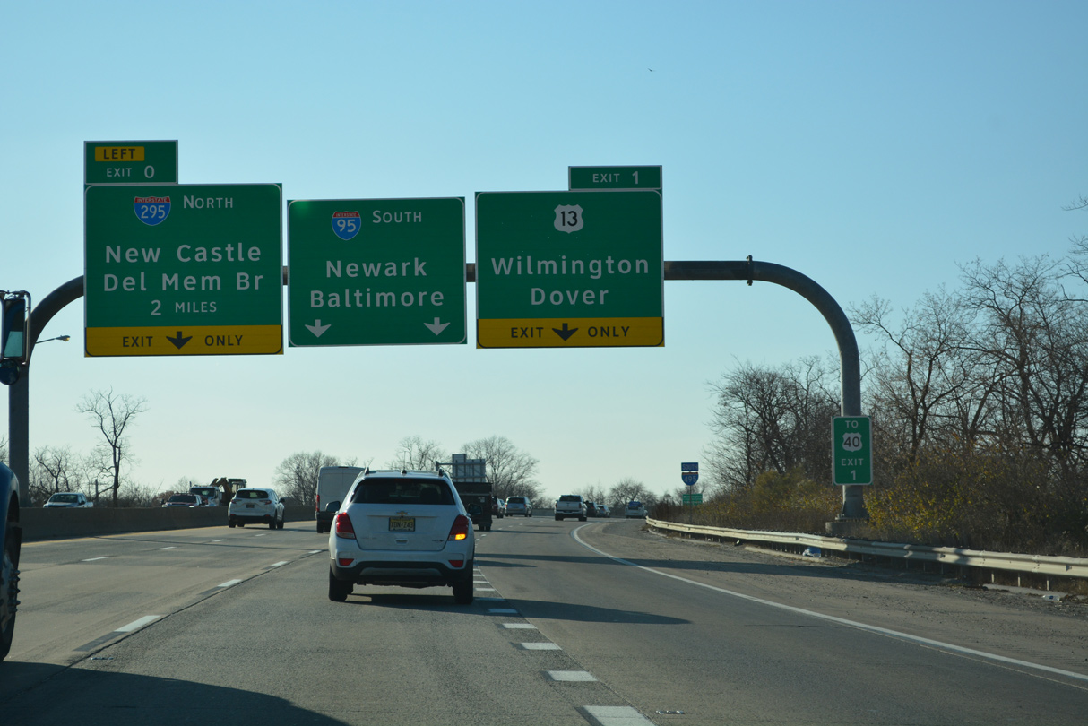 I-495 south two miles ahead of I-95/295 in Delaware
