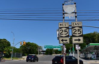 212nd St north at I-295/NY 25 - Queens