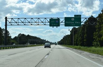 I-295/East Beltway south ahead of US 1 and I-95 in Jacksonville, Florida.