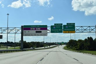 I-295 south ahead of I-95 north toward Downtown Jacksonville, FL.