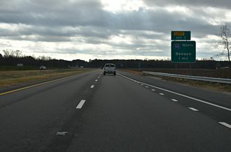One mile ahead of Left Exit 1 for I-95 north on I-295 south