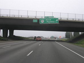 I-5 South at Salem Parkway, the planned route of Interstate 305 to Salem, Oregon