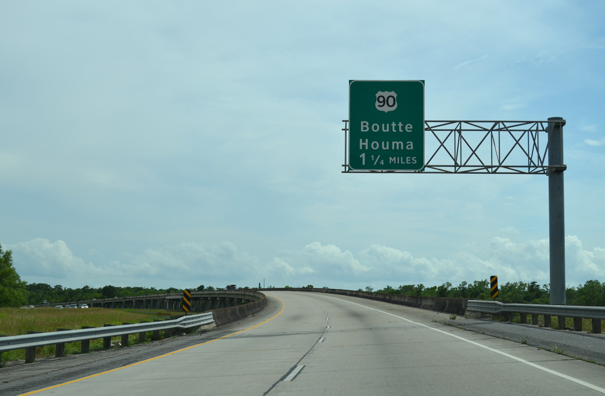 I-310/LA 3127 south at US 90 - Boutte, LA