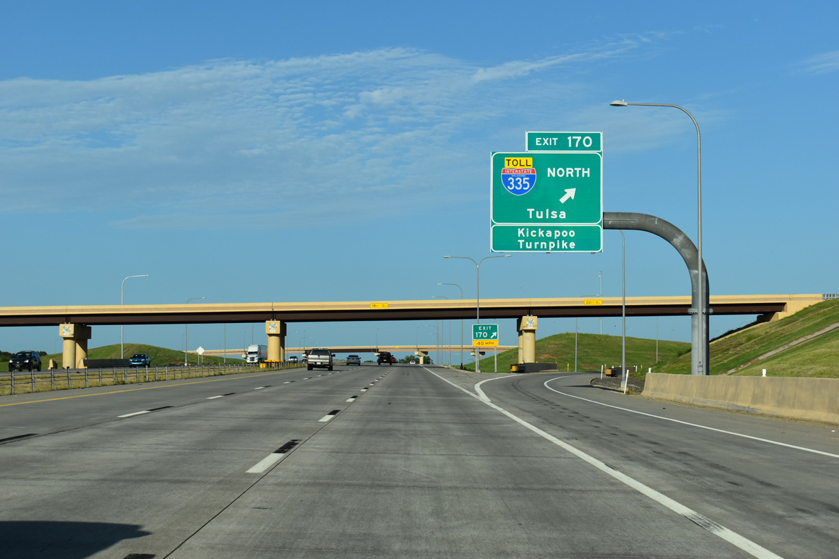 Exit 170 departs IH 40/US 270-SH 3 for Kickapoo Tpk north in Oklahoma City, OK