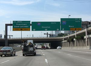 US 75/Central Expwy south at IH 345/SS 366 - 2009