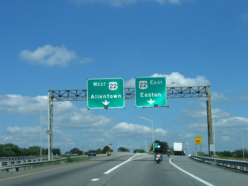 PA 378 north at US 22 - Bethlehem