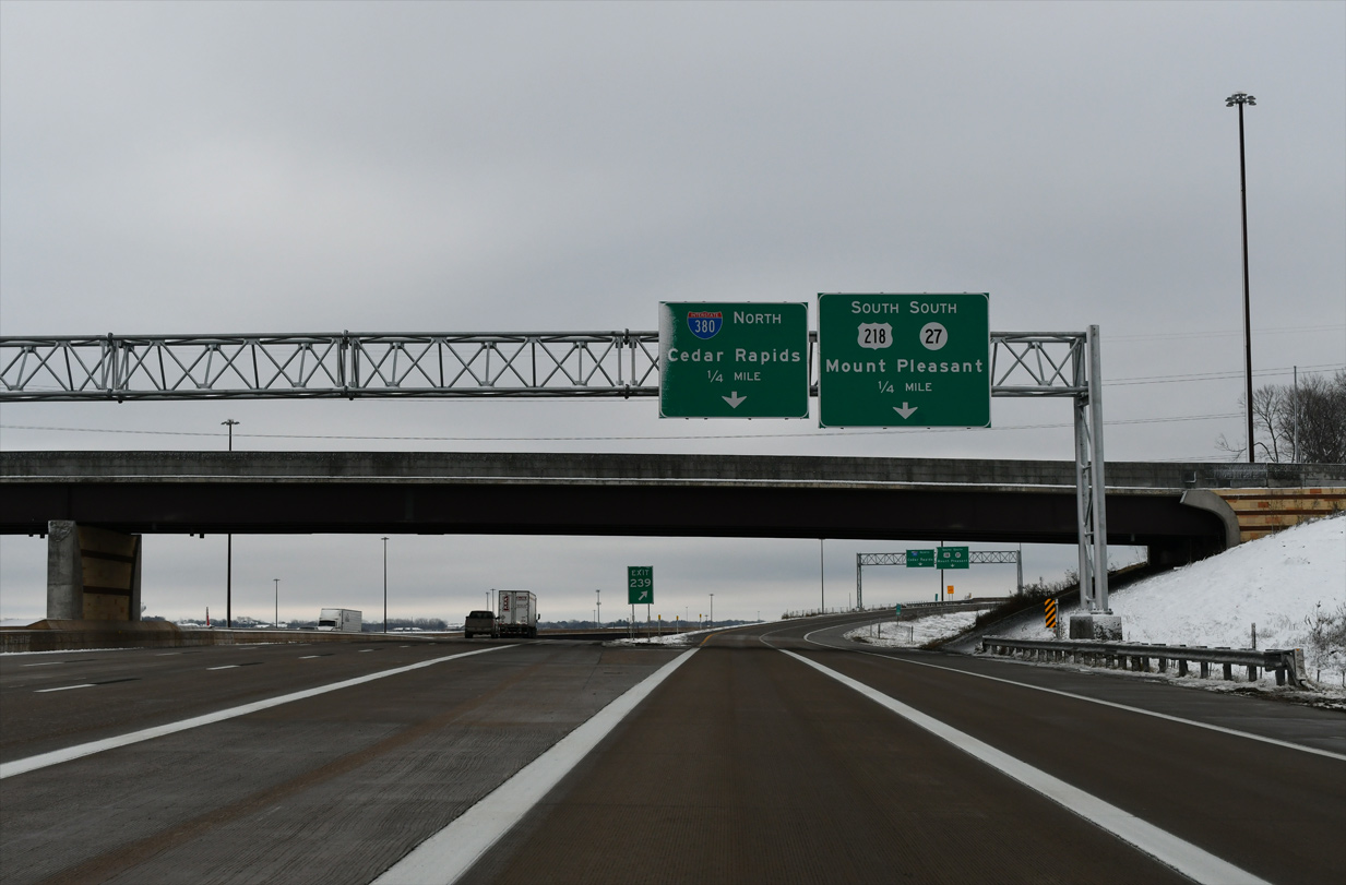 S Park Rd spans I-80 east at Exit 239 for I-380 north and U.S. 218