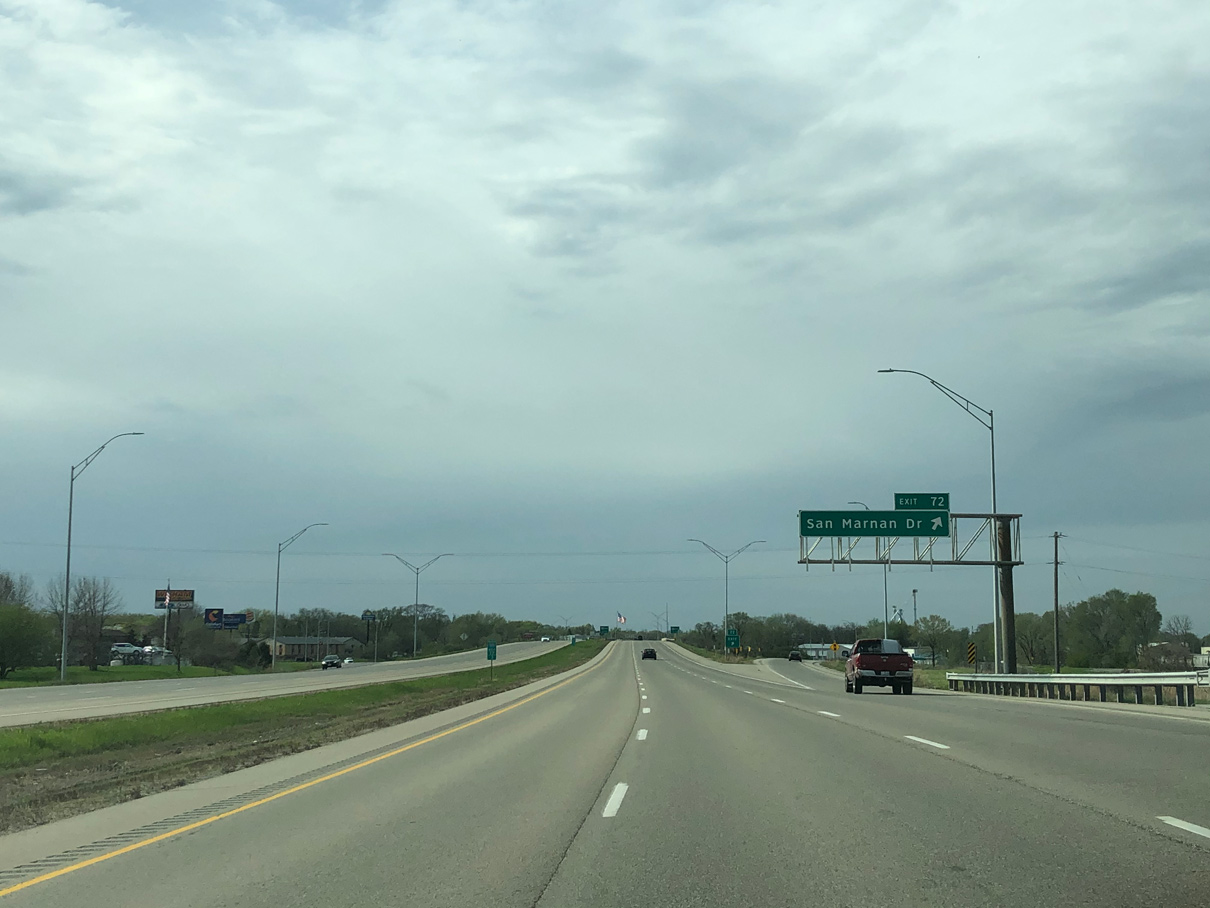 I-380/US 218 north at San Marnan Dr - Waterloo, IA